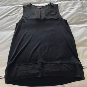 Vince Camuto black top